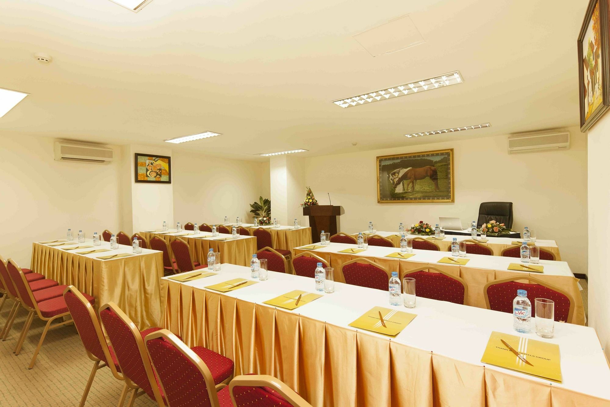 Ttc Hotel - Tan Binh Ho Şi Min Dış mekan fotoğraf