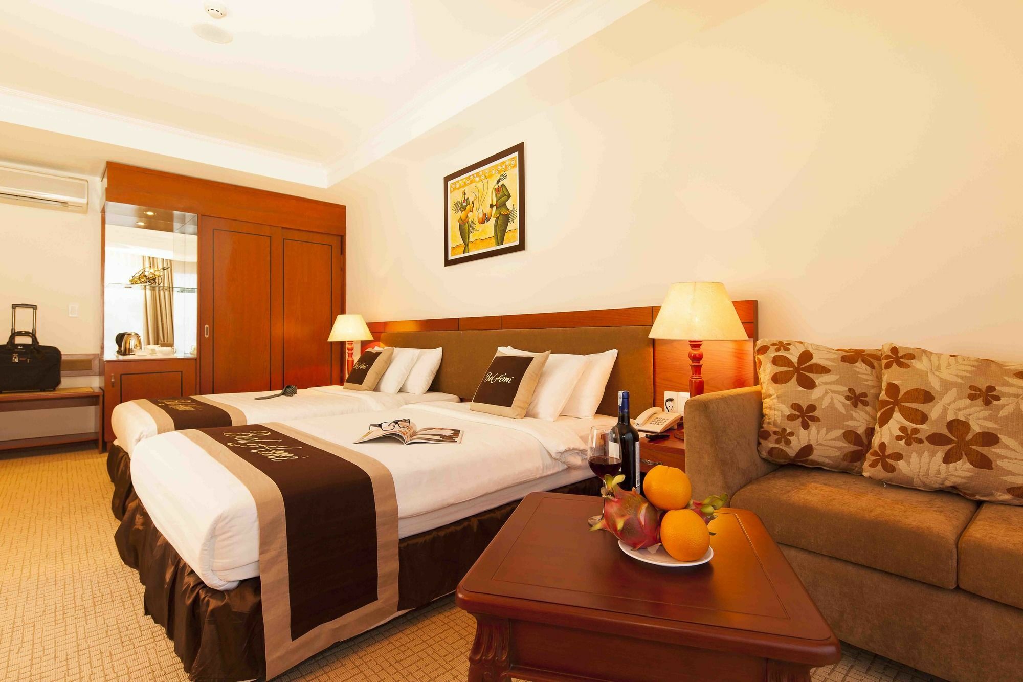 Ttc Hotel - Tan Binh Ho Şi Min Dış mekan fotoğraf