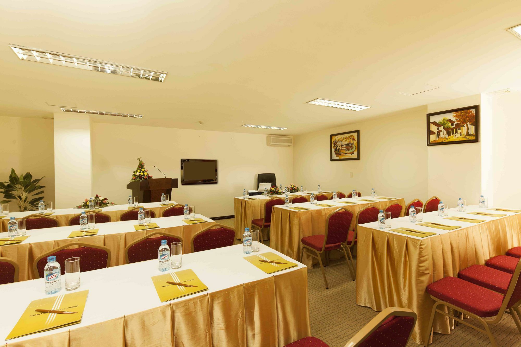 Ttc Hotel - Tan Binh Ho Şi Min Dış mekan fotoğraf