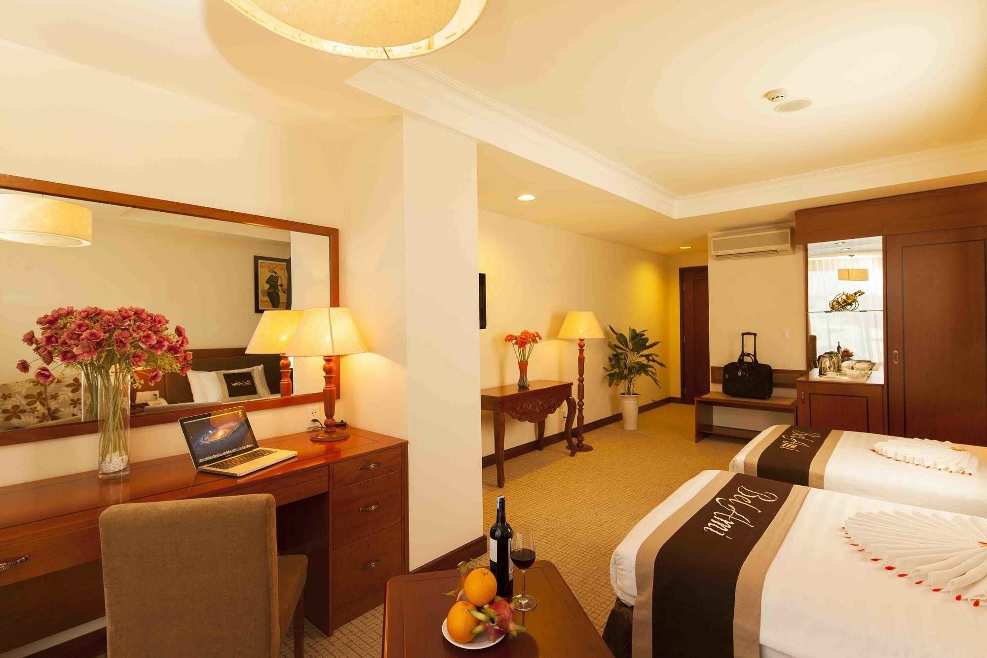 Ttc Hotel - Tan Binh Ho Şi Min Dış mekan fotoğraf