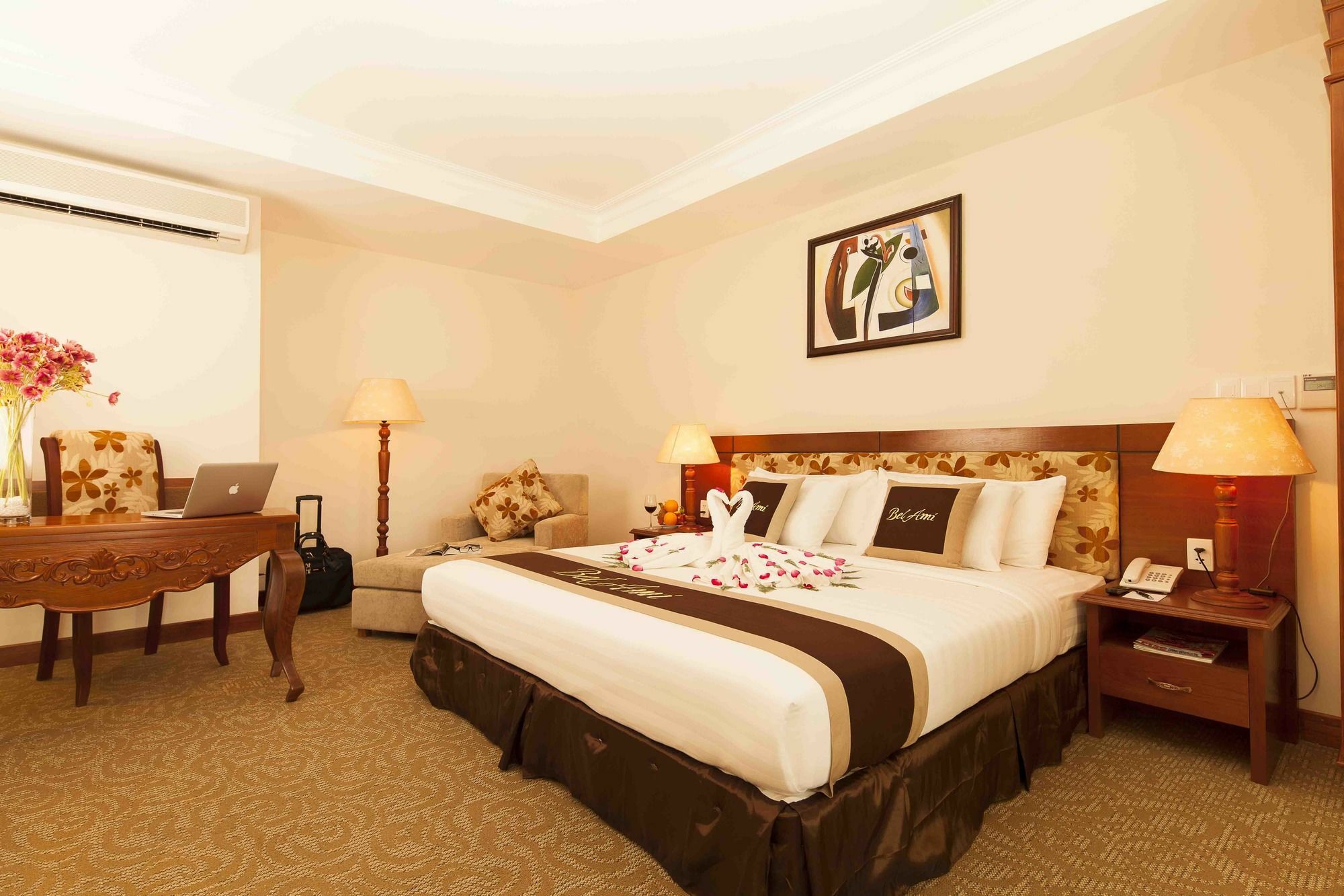 Ttc Hotel - Tan Binh Ho Şi Min Dış mekan fotoğraf